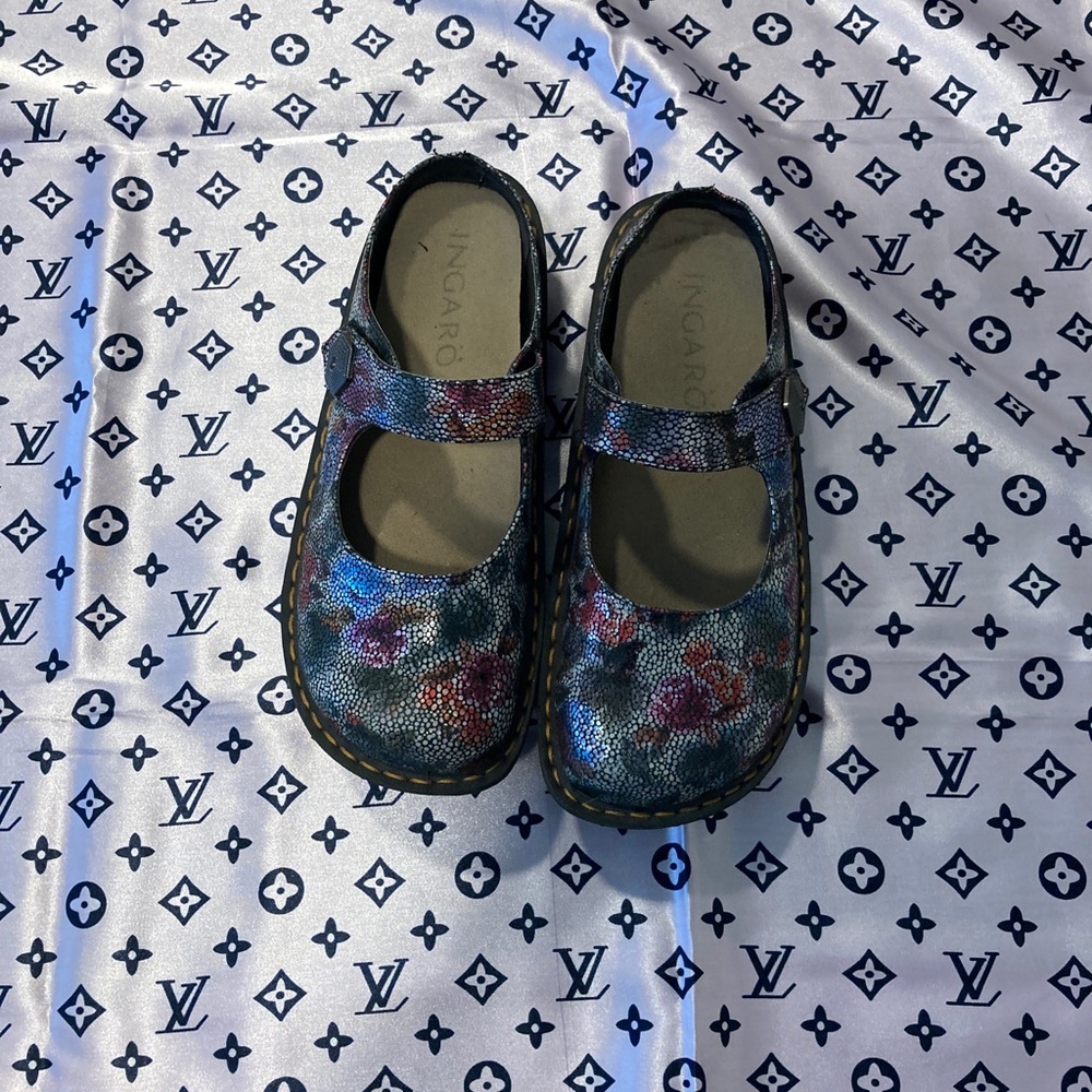 Ingaro clogs